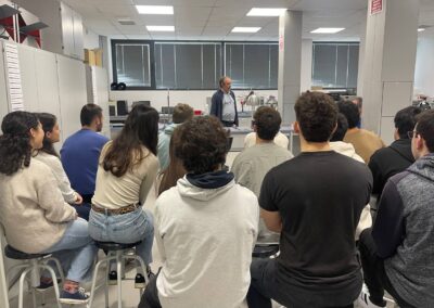Visita a la Facultad de Física UVA (17/12/2025)